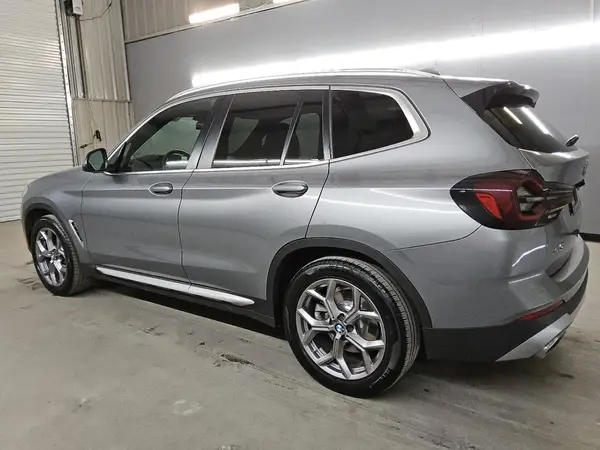 5UX43DP08R9V33565 2024 BMW X3 - Image 2