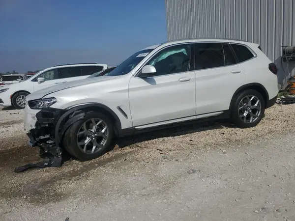 5UX43DP08R9V47028 2024 BMW X3 - Image 1