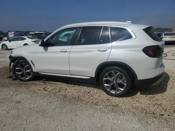 5UX43DP08R9V47028 2024 BMW X3 - Image 2