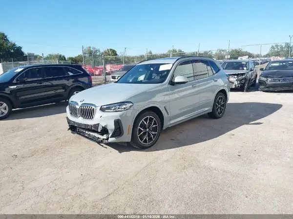 5UX43DP08R9W56041 2024 BMW X3 - Image 2