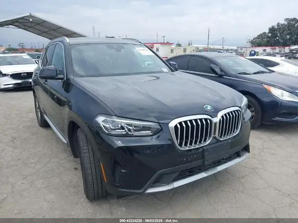 5UX43DP08R9W68982 2024 BMW X3 - Image 1