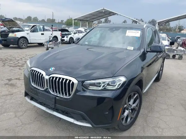 5UX43DP08R9W68982 2024 BMW X3 - Image 2
