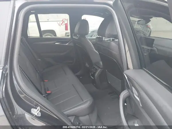 5UX43DP09N9J17924 2022 BMW X3 - Image 8