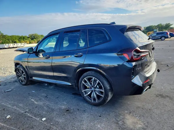 5UX43DP09N9K61294 2022 BMW X3 - Image 2