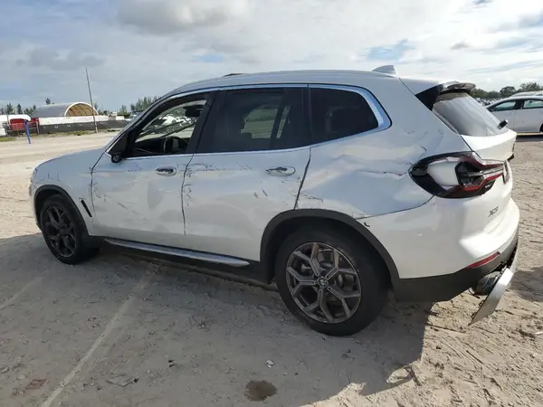 5UX43DP09N9L39864 2022 BMW X3 - Image 2