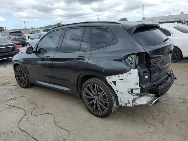 5UX43DP09N9M09606 2022 BMW X3 - Image 2