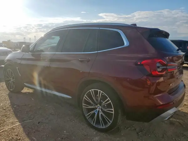 5UX43DP09N9M55985 2022 BMW X3 - Image 2