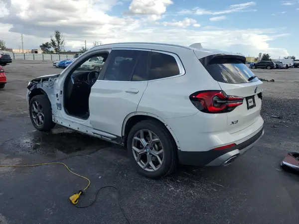 5UX43DP09N9M73614 2022 BMW X3 - Image 2