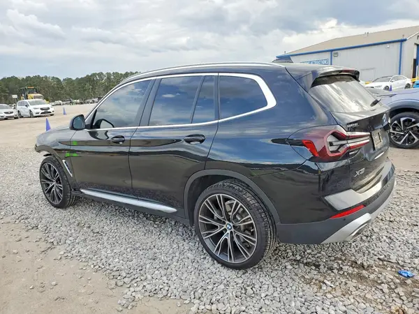 5UX43DP09N9M87321 2022 BMW X3 - Image 2