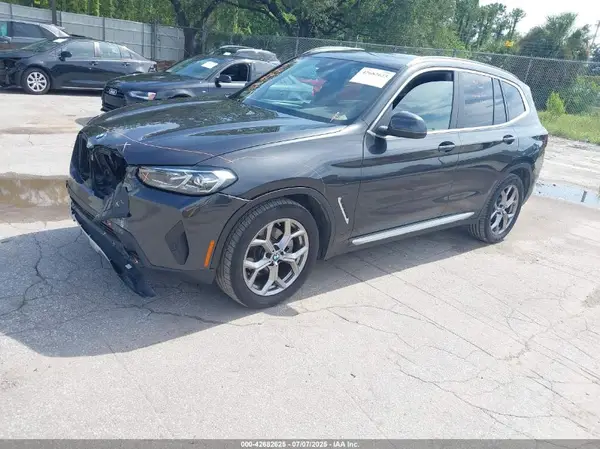 5UX43DP09R9U57208 2024 BMW X3 - Image 2