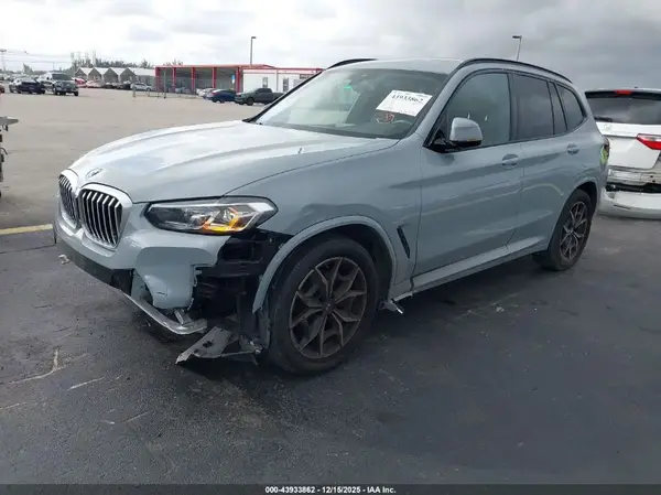 5UX43DP09R9W89873 2024 BMW X3 - Image 2