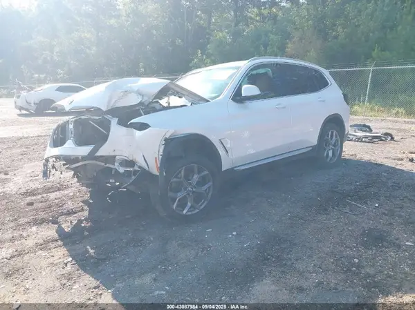 5UX43DP0XN9J32416 2022 BMW X3 - Image 2