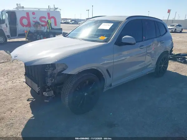 5UX43DP0XN9L09255 2022 BMW X3 - Image 2