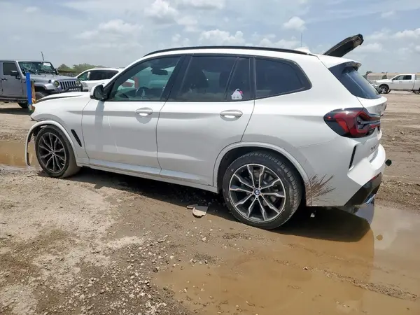 5UX43DP0XN9M06732 2022 BMW X3 - Image 2