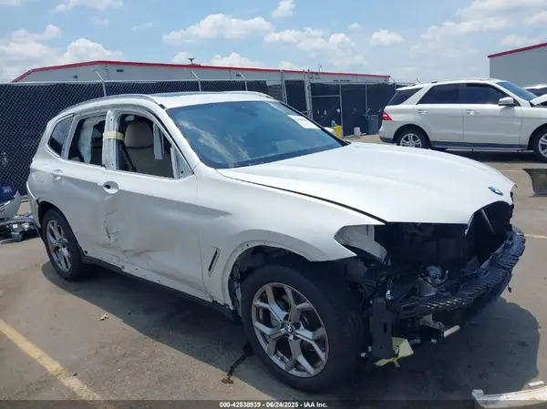 5UX43DP0XR9V42610 2024 BMW X3 - Image 1