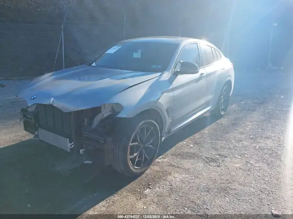 5UX43DT01N9L22353 2022 BMW X4 - Image 2
