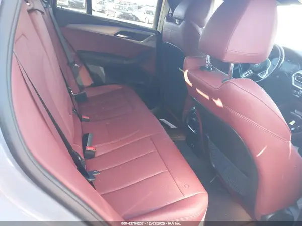 5UX43DT01N9L22353 2022 BMW X4 - Image 8