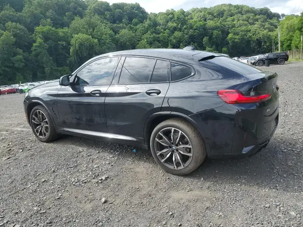 5UX43DT02N9L32132 2022 BMW X4 - Image 2