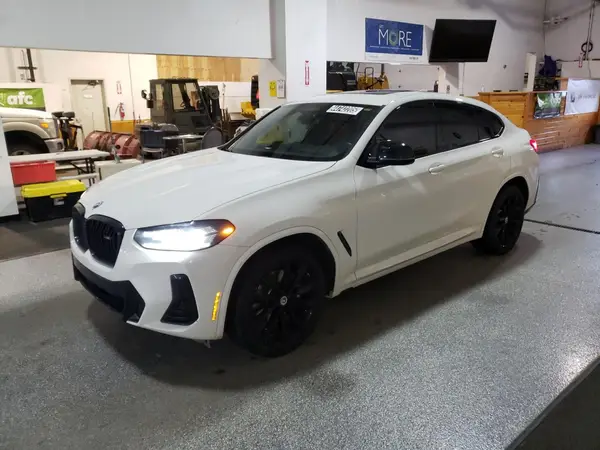 5UX43DT02N9N25641 2022 BMW X4 - Image 1