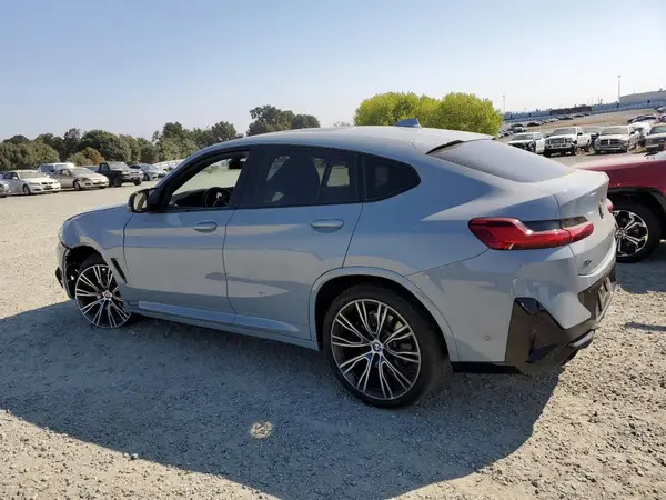 5UX43DT02P9N75328 2023 BMW X4 - Image 2