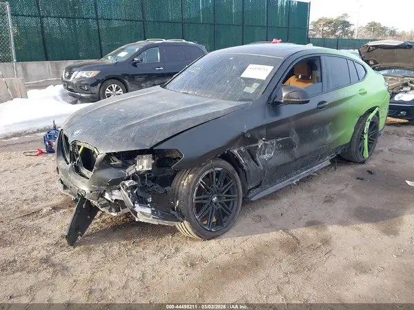 5UX43DT02P9P23848 2023 BMW X4 - Image 2