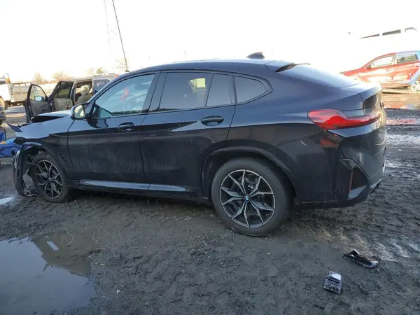 5UX43DT02R9W67459 2024 BMW X4 - Image 2