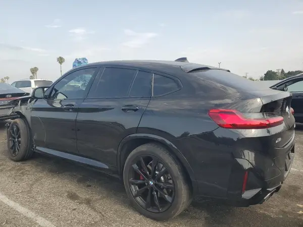 5UX43DT02R9W93091 2024 BMW X4 - Image 2