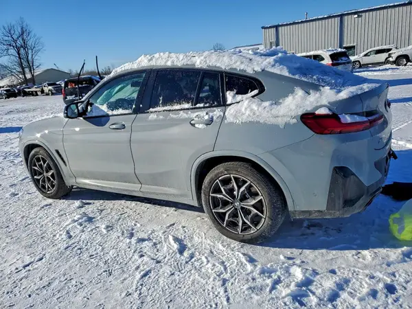 5UX43DT02S9241048 2025 BMW X4 - Image 2