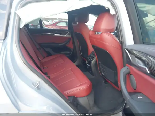 5UX43DT02S9Z85667 2025 BMW X4 - Image 8