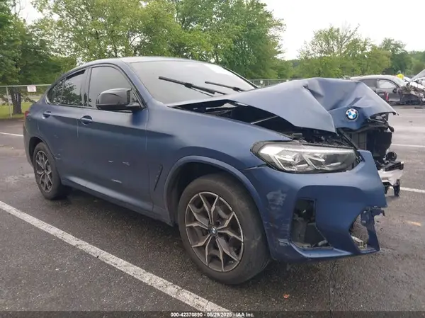 5UX43DT04P9P31854 2023 BMW X4 - Image 1