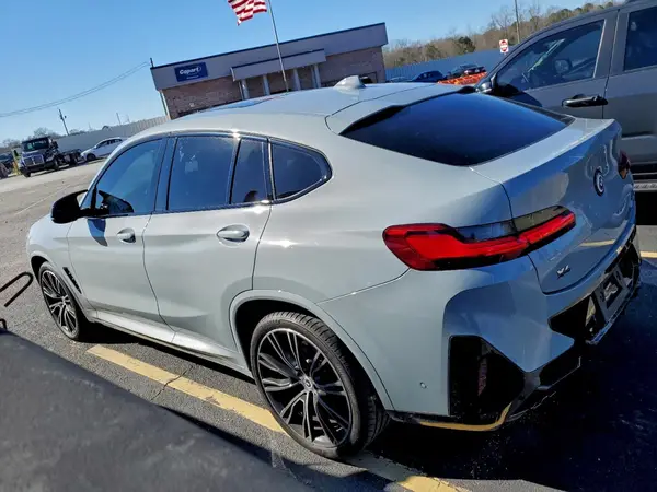 5UX43DT04P9P70850 2023 BMW X4 - Image 2
