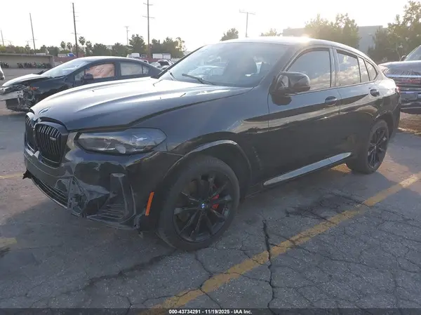 5UX43DT04R9T48953 2024 BMW X4 - Image 2