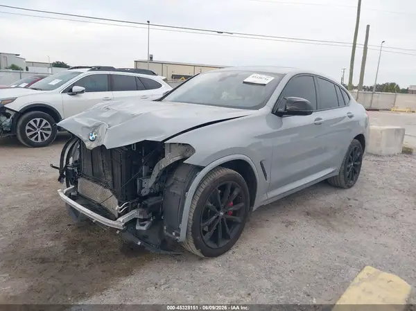 5UX43DT04R9U95354 2024 BMW X4 - Image 2