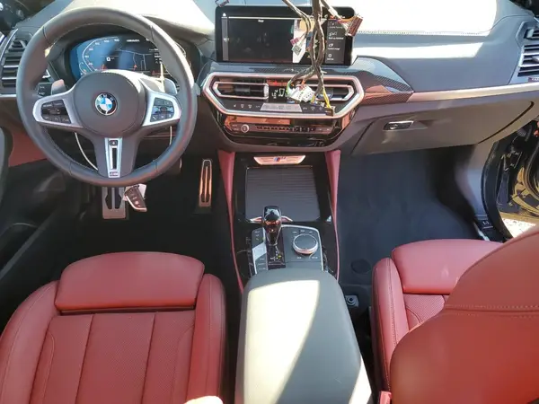 5UX43DT04S9051008 2025 BMW X4 - Image 8