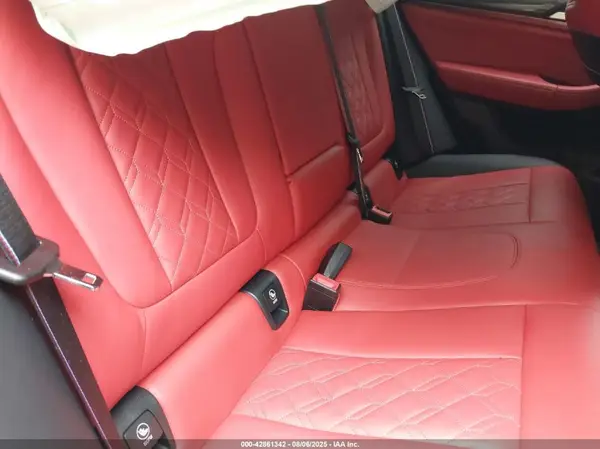 5UX43DT05N9K14429 2022 BMW X4 - Image 8