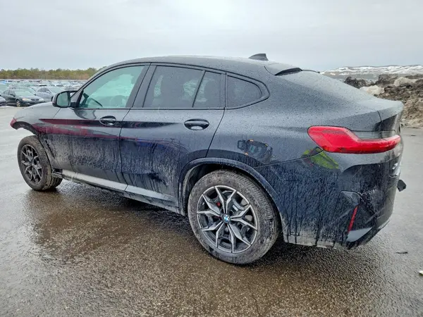 5UX43DT05R9T55801 2024 BMW X4 - Image 2