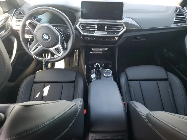5UX43DT05R9U81172 2024 BMW X4 - Image 8