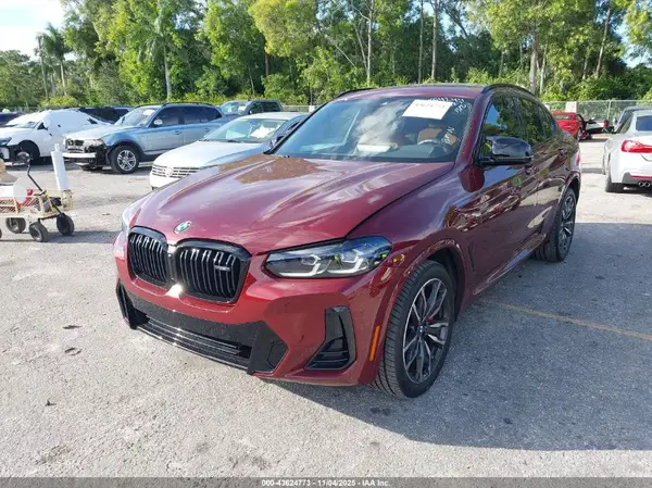 5UX43DT05S9X94244 2025 BMW X4 - Image 2