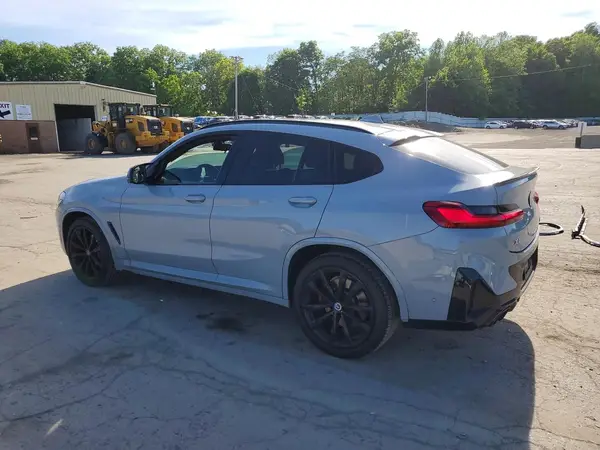 5UX43DT06P9N67068 2023 BMW X4 - Image 2