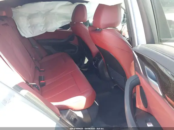 5UX43DT06P9T36381 2023 BMW X4 - Image 8