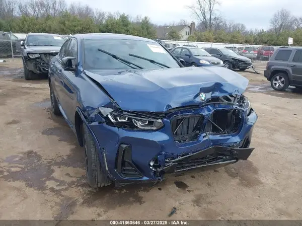 5UX43DT06S9Y74216 2025 BMW X4 - Image 1