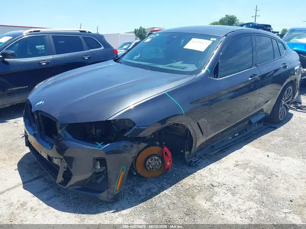 5UX43DT07N9L69421 2022 BMW X4 - Image 2
