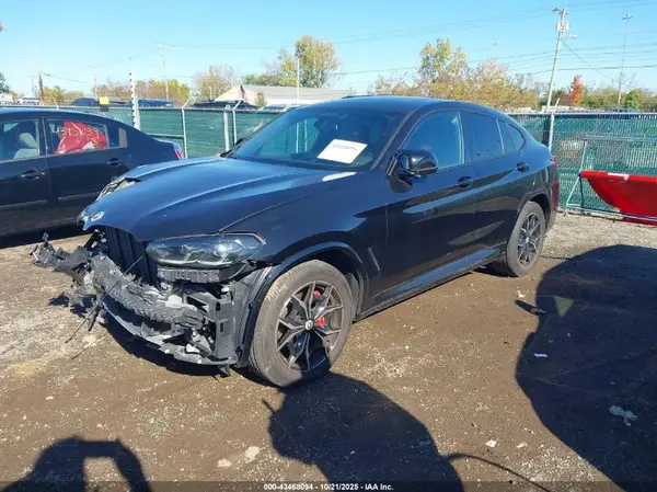 5UX43DT07P9P53525 2023 BMW X4 - Image 2