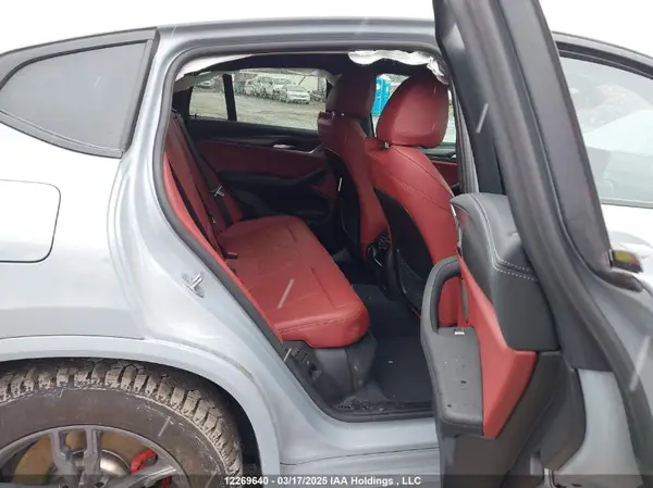 5UX43DT07P9R49089 2023 BMW X4 - Image 8