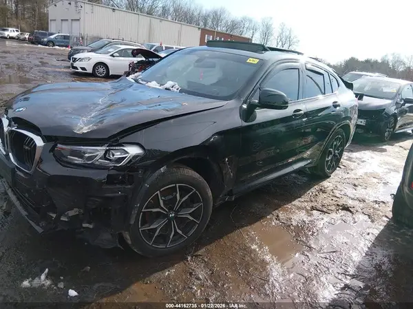 5UX43DT08N9J95469 2022 BMW X4 - Image 2