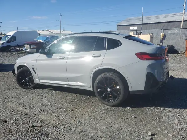 5UX43DT08P9N75365 2023 BMW X4 - Image 2
