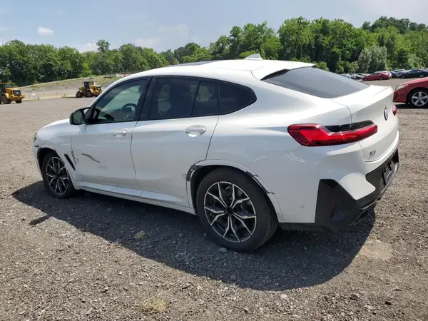 5UX43DT08P9P53629 2023 BMW X4 - Image 2