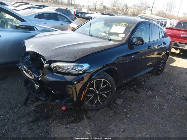 5UX43DT08R9V29750 2024 BMW X4 - Image 2