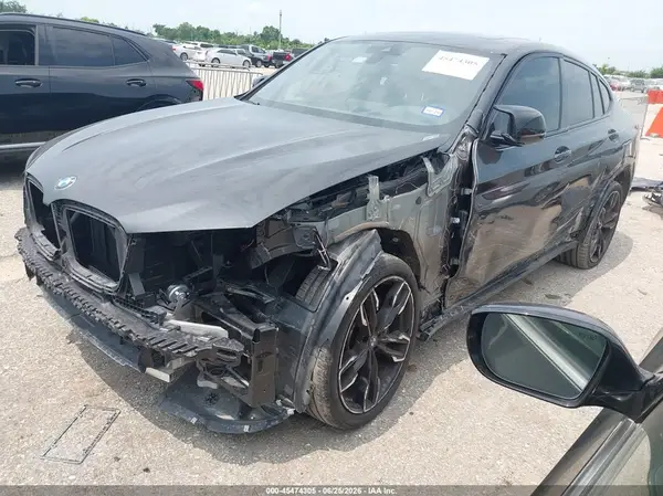 5UX43DT08R9W87280 2024 BMW X4 - Image 2
