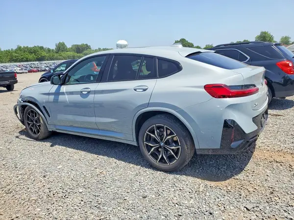 5UX43DT08S9134571 2025 BMW X4 - Image 2